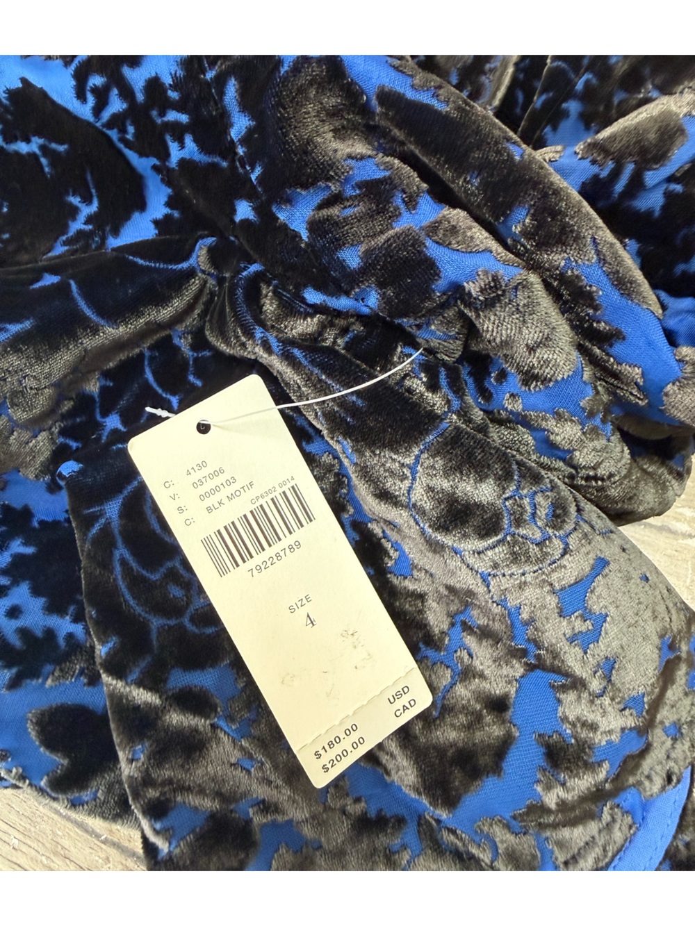 Anthropologie Mock - Neck
Velvet Mini Dress size 4 - Picture 6 of 9